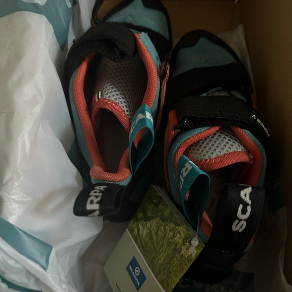 BNIB Scarpa Women’s Force V - Picture 2 of 4